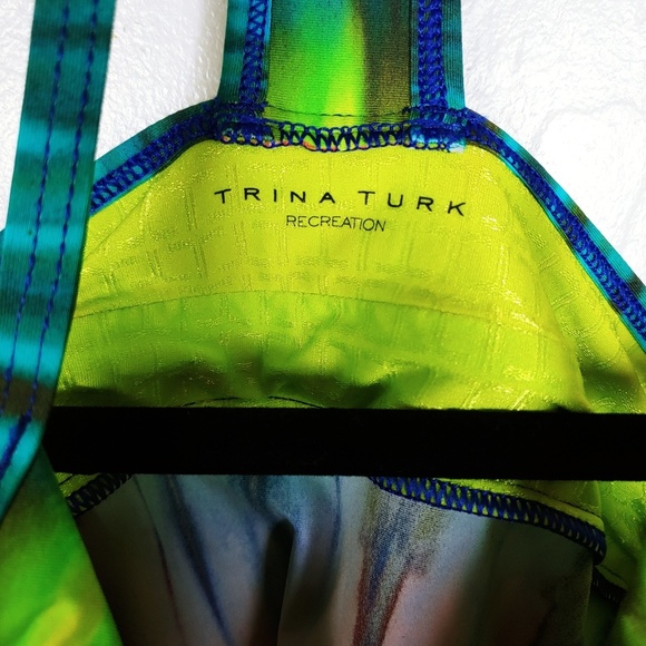 COPY - Trina Turk reaction activewear top - Picture 5 of 5